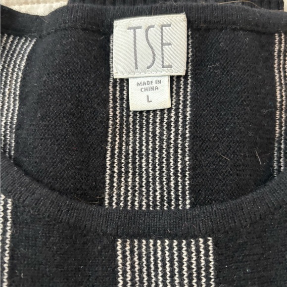 TSE Women's’s striped cashmere sweater - Picture 2 of 3
